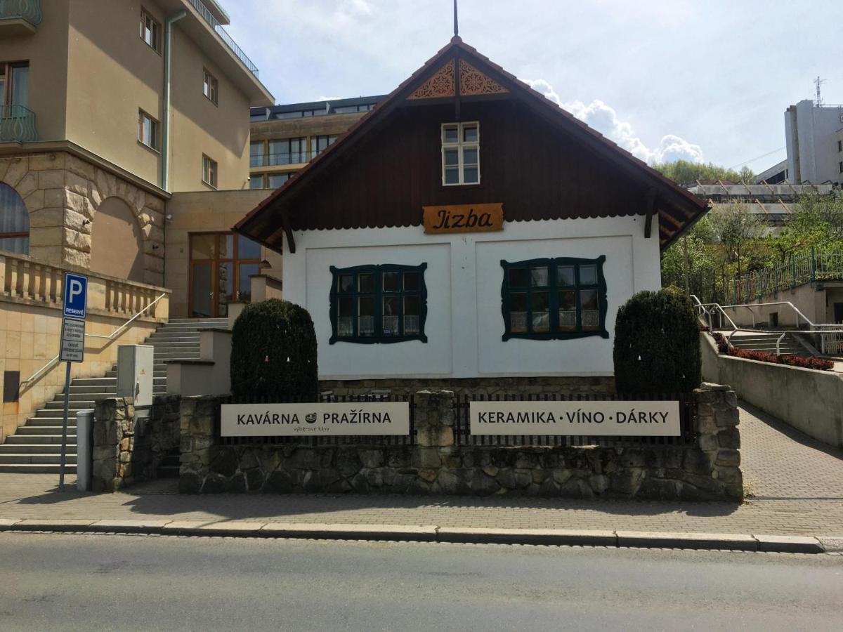 Homestay V Soukromi Luzne *